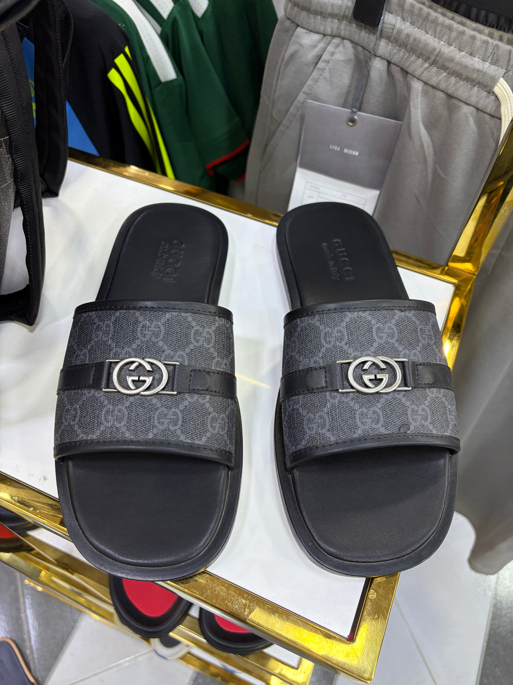 GUCCI