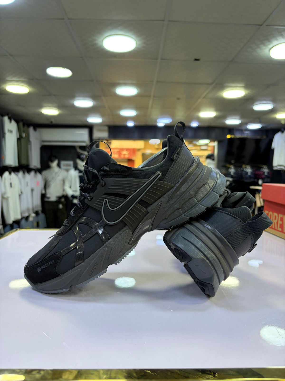 ADIDAS NIKE ORIGINAL