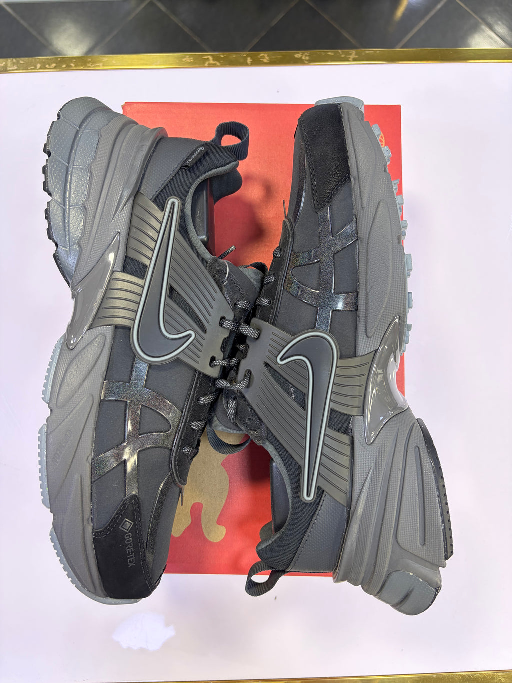 ADIDAS NIKE ORIGINAL