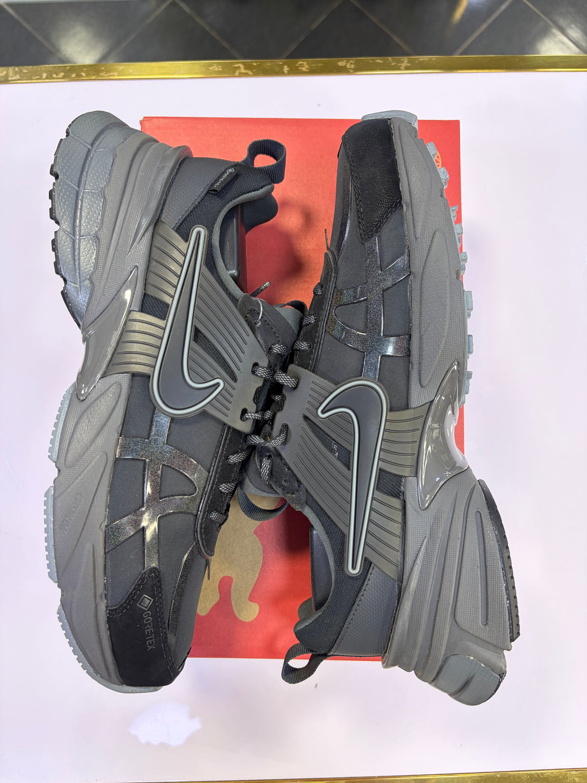 ADIDAS NIKE ORIGINAL
