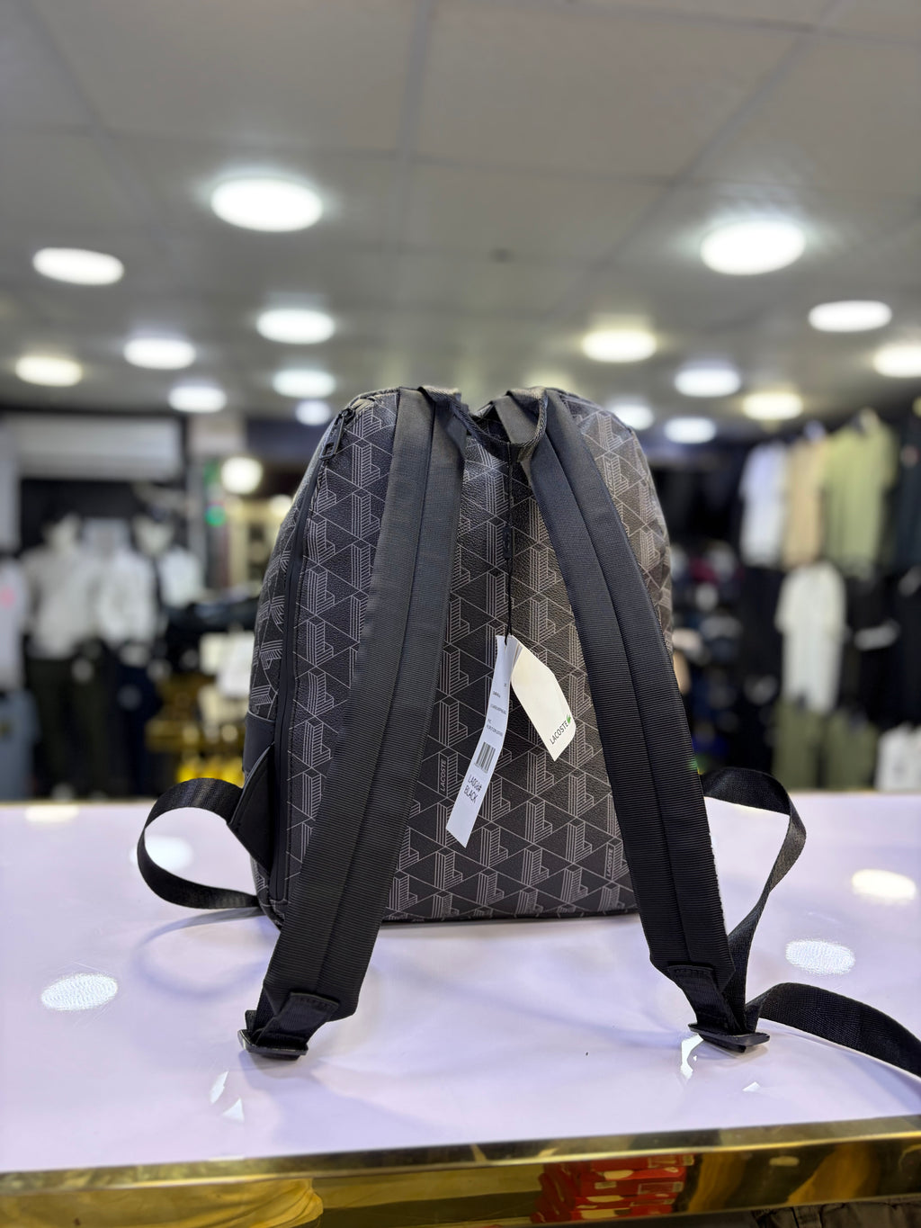 SAC À DOS MONOGRAMME LACOSTE اواخر لاشين