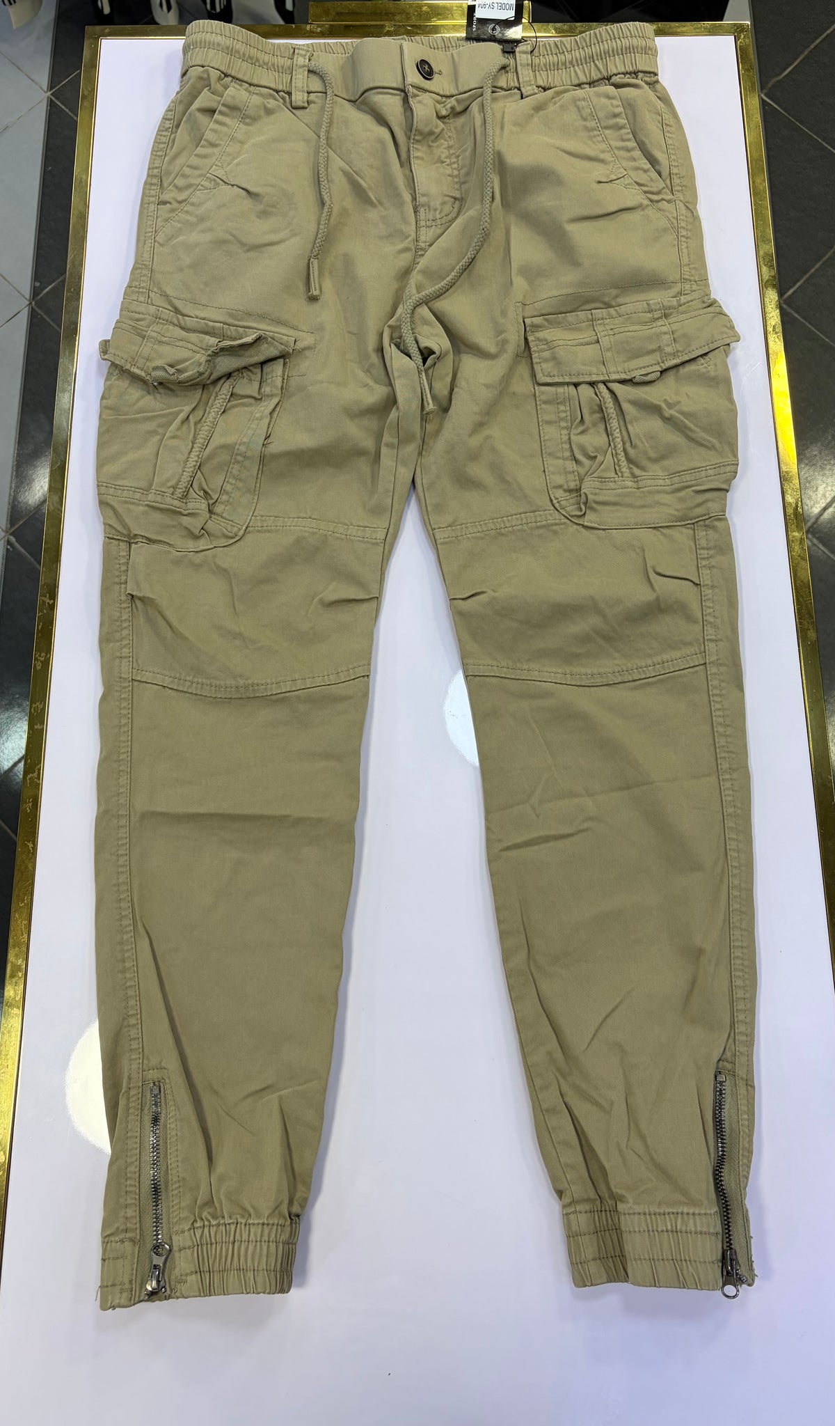 PANTALON CARGO